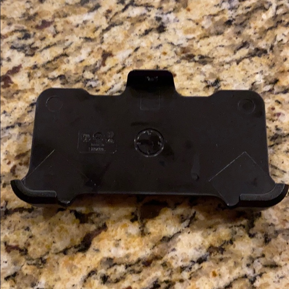 Otterbox Defender iPhone clip